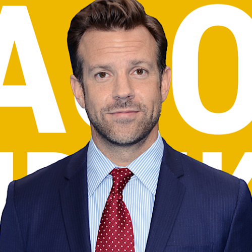 Jason Sudeikis SNL Hosting Debut Has Twitter Mom On Its Head 