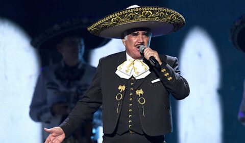 Mexico Grief’s the Death of a Legend – Vicente Fernández, the Mariachi ...